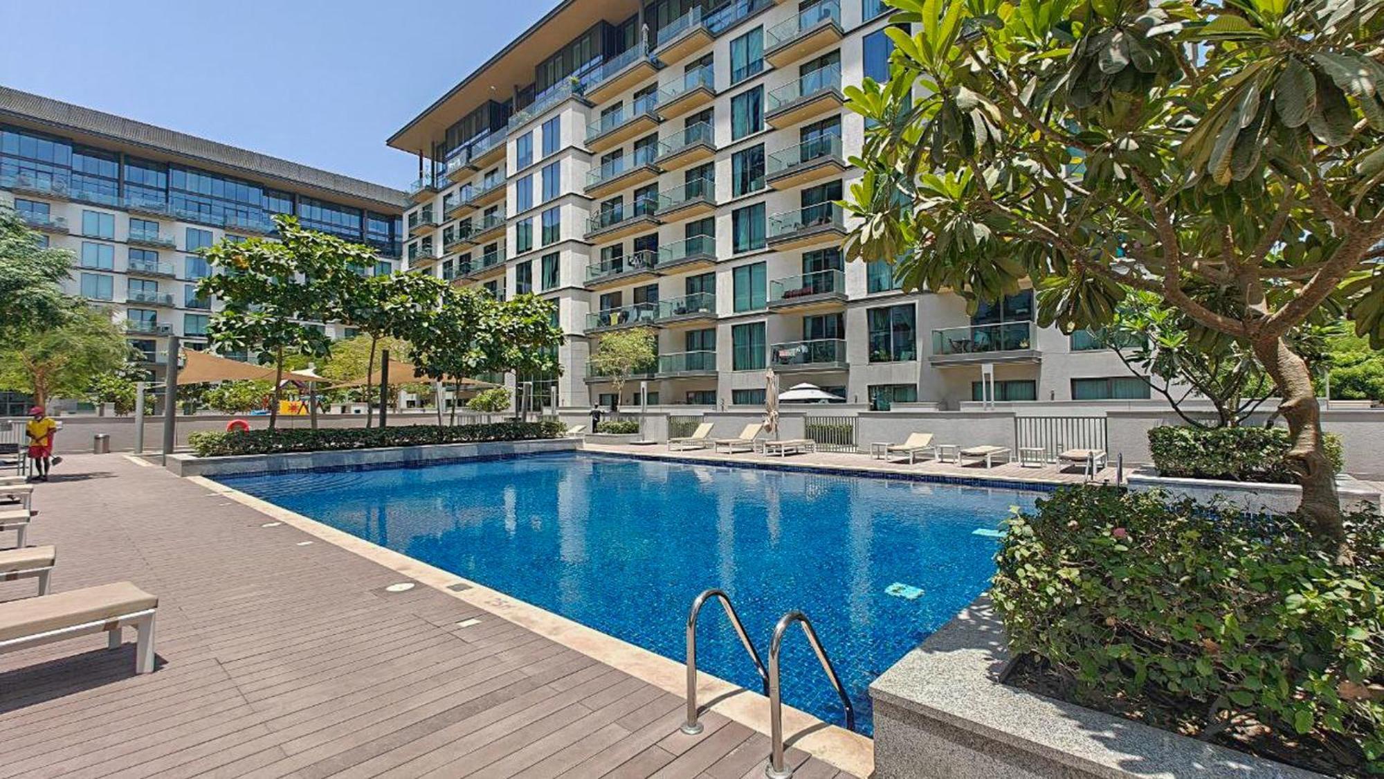 Apartment Modern Sobha Hartland Near Downtown