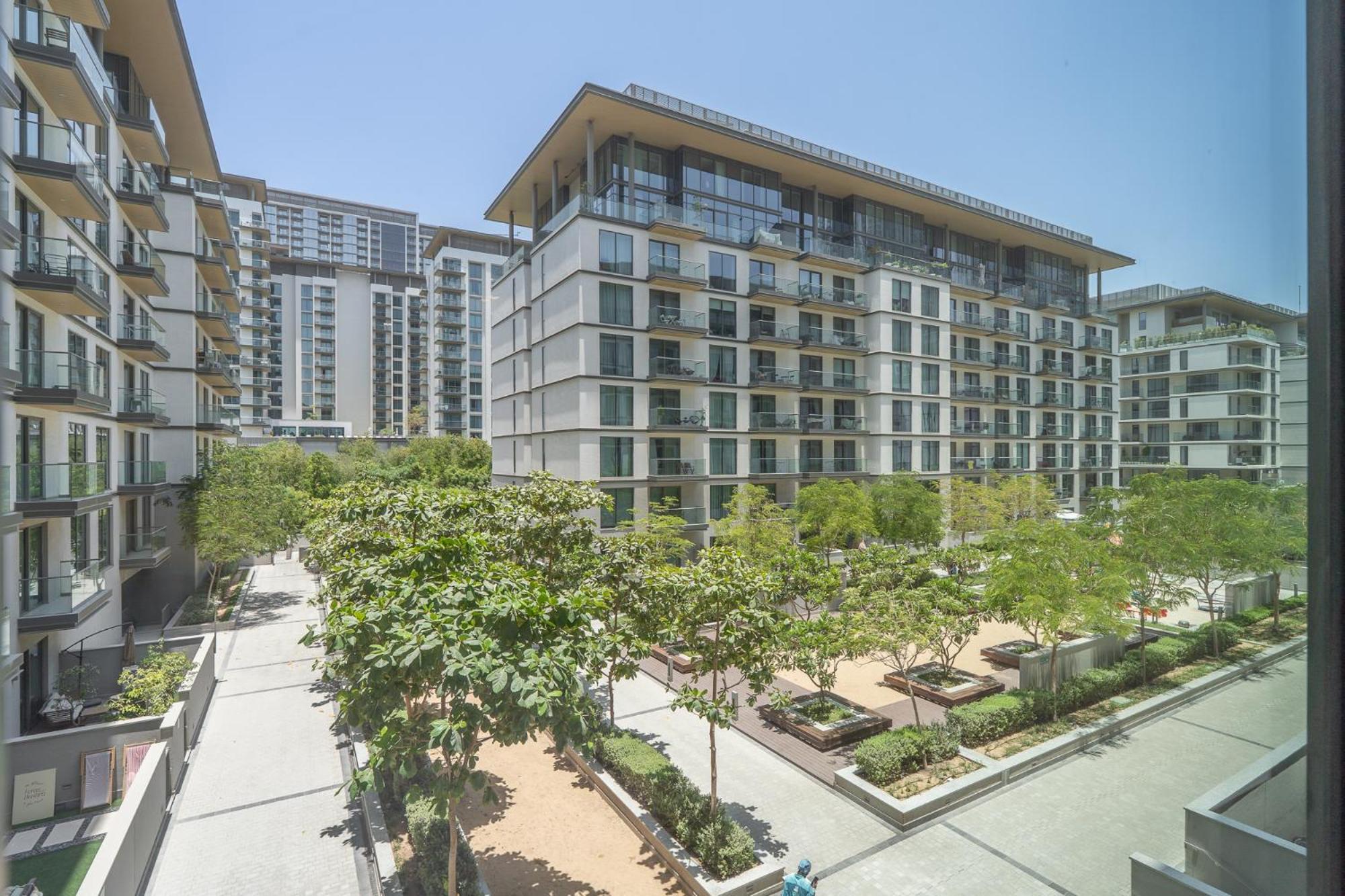 Modern Sobha Hartland Near Downtown Apartment Dubai
