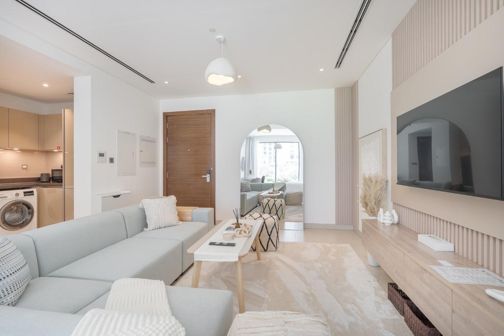 Apartment Modern Sobha Hartland Near Downtown Dubai